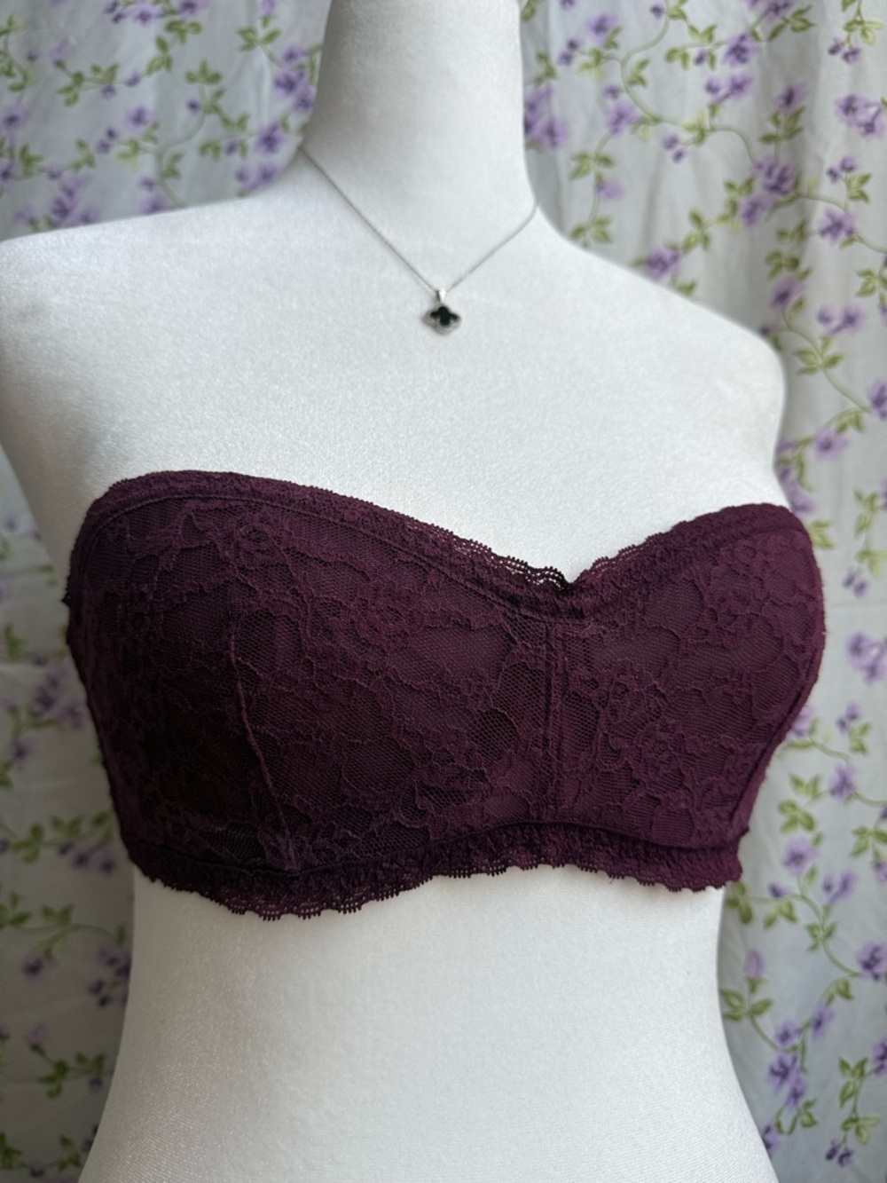 Victoria's Secret Lace Bandeau in Plum